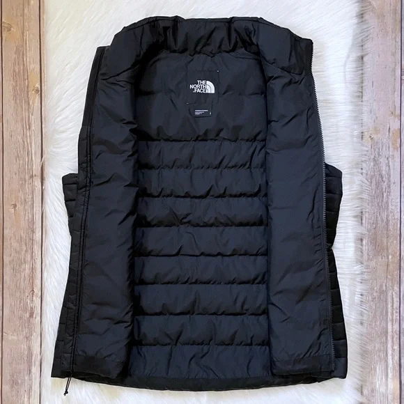 The North Face Women’s Aconcagua Black Vest - Picture 5 of 9
